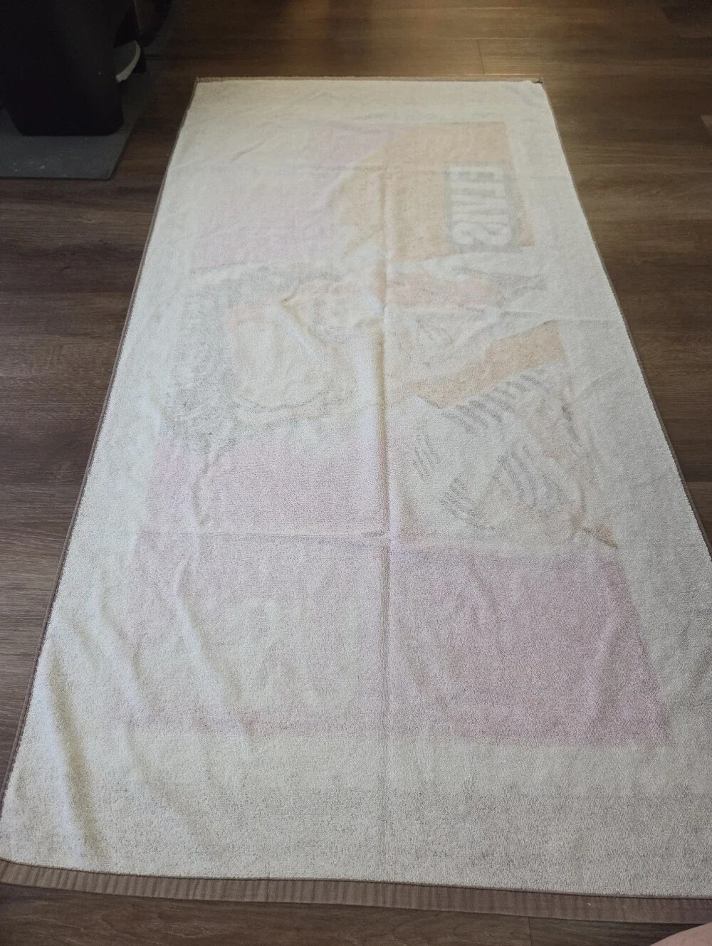 Vintage 1992 Elvis Presley Beach Towel 29 cent Postage Stamp Graphics